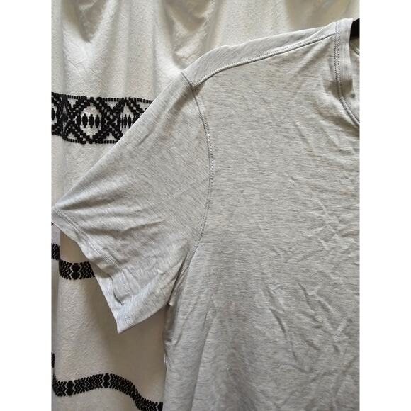 Lululemon light gray heathered crew neck short sleeve athletic shirt size large - Picture 3 of 6